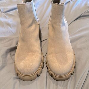 Steve Madden Chunky Suede Booties Sz 9.5